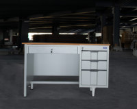 Les usines chinoises personnalisent plusieurs meubles de bureau Table de bureau en acier Bureaux d'ordinateur en métal avec 4 tiroirs et serrures