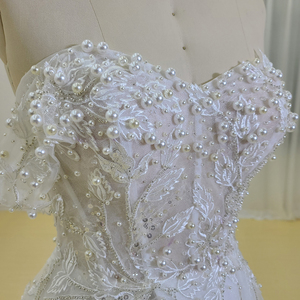 Jancember LSSM002 Robes de mariée élégantes en dentelle à épaules dénudées - Product Image 4