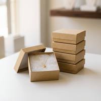Boîte en carton kraft brun écologique en gros, personnalisable avec logo, pour emballage cadeau de bijoux et boucles d'oreilles, avec rembourrage en coton