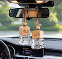 Bouteille de parfum de voiture en verre carrée vide de 8 ml de haute qualité, livraison rapide, vente en gros, diffuseur suspendu en bois