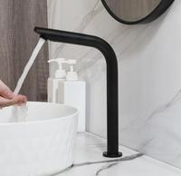 Robinet de lavabo à montage sur plan, style traditionnel, en acier inoxydable, finition chromée, avec capteur sans contact, mélangeur d'eau chaude/froide, céramique