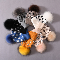 Bonnet de ski double couche unisexe doux pour l'hiver Pom Pom en fourrure véritable Vente en gros Bonnets de luxe en laine cachemire pour femmes personnalisés de haute qualité