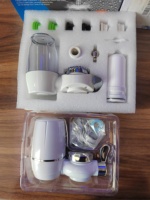 Filtre à eau du robinet à charbon actif en plastique durable pour robinet de cuisine électrique domestique