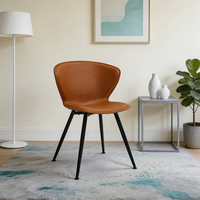 Chaise de salle à manger rembourrée en plastique avec pieds en métal noir, coque ergonomique, design moderne et contemporain pour la maison et la cuisine