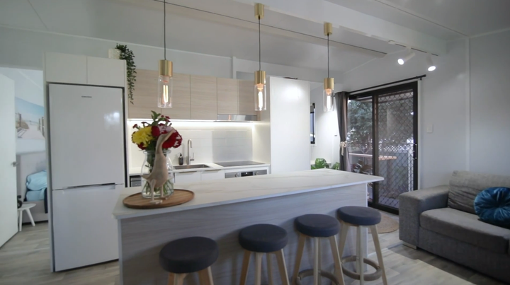 Luxury Prefab Tiny House With Kitchen Bathroom Modern Design High End ...