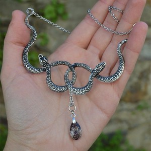 Vendita calda collana pendente in cristallo gotico di Halloween con doppio serpente in <span class=keywords><strong>argento</strong></span> antico accessorio collana di gioielli - Product Image 4