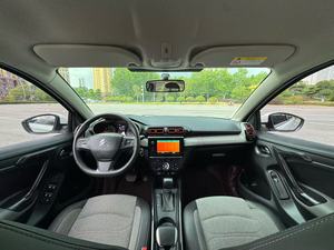 Citroën <span class=keywords><strong>C3</strong></span>-XR 2019, 1.6L, 6AT, Edición Enjoy, Volante a la Izquierda, 5 Asientos, SUV Pequeño de Gasolina - Product Image 2