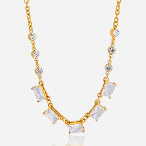 Collar de Cristal con Cadena Dorada, Zirconia Cuadrada con Engaste en Bisel, Diseño Geométrico, para Uso Diario - Product Image 1