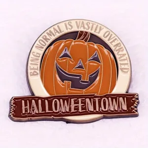 Halloweentown essendo normale è ampiamente sopravvalutato divertente testa di zucca spilla regalo perfetto amici accessori in lega Badge - Product Image 2