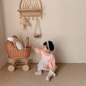 Neuankömmling gewebte Rattan Weide geflochten Retro Baby wagen Kinderzimmer dekoriert Kinderspiel zeug Kinderwagen Spielzeug - Product Image 2