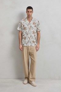 Camisa de Verano para Hombre, Estilo Vacacional Hawaiano, Estampado de Hojas de Palma, Manga Corta - Product Image 4