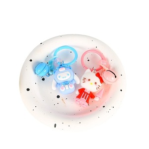 Porte-clés en caoutchouc souple en forme de poupée de dessin animé, en silicone non toxique, couleur aléatoire, cadeau pour enfants et adultes - Product Image 5