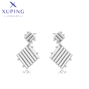X000783058 XUPING joyería moda señoras joyería platino plateado nuevo diseño dos cuadrados en forma de nuevos pendientes colgantes - Product Image 1