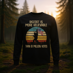 Bigfoot è più credibile del falso certificato di 81 milioni di voti - T-shirt vintage a maniche lunghe - Product Image 3