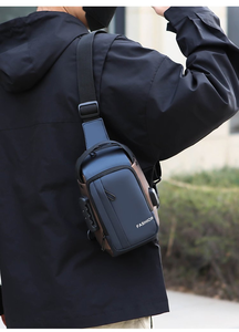 Fabrikdirektpreis PU-Reißverschluss Modische Multifunktionale Wasserdichte USB-Ladeanschluss Brusttaschen für Männer - Product Image 5
