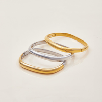 Bracelet minimaliste en acier inoxydable plaqué or 18 carats boucle carrée Antique Bracelets Bracelets pour femme étanche hypoallergénique