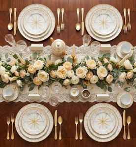 <span class=keywords><strong>Service</strong></span> de vaisselle <span class=keywords><strong>en</strong></span> <span class=keywords><strong>porcelaine</strong></span> élégant à motif floral, bordure dorée, assiettes <span class=keywords><strong>en</strong></span> céramique pour restaurants et services de traiteur haut de gamme - Product Image 3
