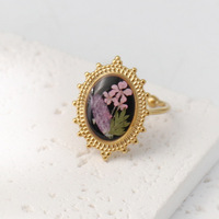 Nouveau produit, bague vintage en acrylique époxy avec fleur véritable, plaquée or en acier inoxydable, bijoux en résine vintage uniques pour femmes