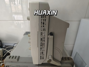 Osciloscopio de Señales Mixtas Agilent Keysight MSO7104B 1.5 GHz 6.25 GS/s Usado hx - Product Image 3