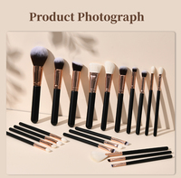2025 Kedatangan Baru Set Kuas Makeup Wajah Profesional 20 Buah Ramah Lingkungan Mewah Gagang Kayu Kuas Kipas Vegan Concealer