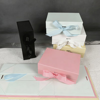 Boîte cadeau vide en carton blanc de haute qualité avec fermeture magnétique simple à clapet et ruban, vente en gros