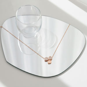 Collar con Colgante de Diamante Natural en Forma de Trébol de la Suerte, Oro Rosa Sólido de 18K, Regalo del Día de San Valentín para Chicas - Product Image 3