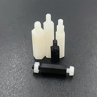 Entretoise filetée hexagonale mâle-femelle en aluminium anodisé noir/blanc M2 de précision CNC pour carte mère PCB