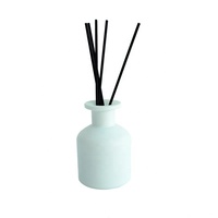 Vente en gros de flacons de parfum décoratifs pour la maison de 150ml 200ml flacons d'arôme vides en verre noir blanc flacons de diffuseur de luxe pour la maison