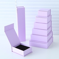 Boîte à bijoux à couvercle magnétique, insert en mousse floquée, quinze couleurs, huit tailles, emballage cadeau pour boucles d'oreilles, bagues, colliers, impression personnalisée
