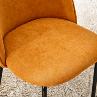 Chaise de salle à manger moderne en tissu rembourré, chaise d'appoint en forme de coquille incurvée avec pieds en métal noir pour salle à manger, cuisine, maison