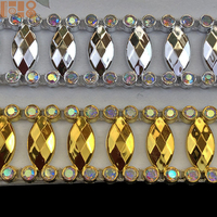 Nouvelle conception 2026 – Chaîne de strass en plastique argenté/doré avec garniture en acrylique et cristal, idéale pour les costumes de carnaval et accessoires vestimentaires DIY
