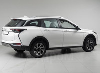 SUV à essence automatique 5 places, nouveau modèle Dongfeng Yixuan GS, 1,5 L avec sièges électriques et caméra vidéo 54 degrés