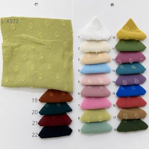 <span class=keywords><strong>Tissu</strong></span> en polyester 100% pour femmes, prix d'usine, tissé doux, 160 g/m², jacquard uni, antistatique, crêpe - Product Image 4