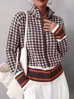 2026 Vintage Europäische Damen-Strickjacke mit Hahnentrittmuster, Stehkragen und Reißverschluss, Farbblock-Gestreifter Kurzer Freizeitpullover