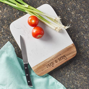 Planche de service personnalisée <span class=keywords><strong>en</strong></span> <span class=keywords><strong>bois</strong></span> d'<span class=keywords><strong>olivier</strong></span> naturel et marbre gris, biodégradable, assiettes de dîner économiques à sublimation avec poignée - Product Image 4