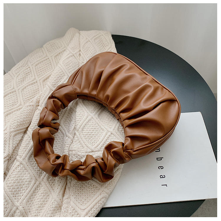 สีดำสีกากี