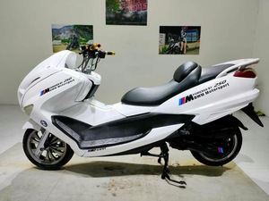 Motociclette Usate T3 Cruiser con Altoparlante Bluetooth, Popolari Moto da Turismo Usate con Schermo LCD e Alimentazione a Benzina - Product Image 4