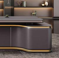 Bureau de direction haut de gamme de luxe, grand bureau de direction, design moderne et épuré, mobilier laqué pour cadres et dirigeants