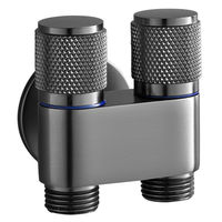 Robinet de toilette à double commande en acier inoxydable 304, une entrée et deux sorties.