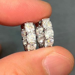 Orecchini E4199 in Oro Bianco con Diamanti Taglio Brillante Rotondo Colore D Naturali Classici da Donna per Uso Quotidiano - Product Image 3