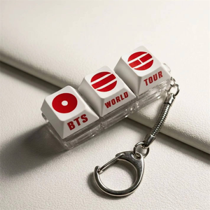 Teclado mecánico con interruptor de clic personalizado con logotipo creativo y símbolo rojo para fans de Kpop BT Idol, ideal para fiestas navideñas. - Product Image 3