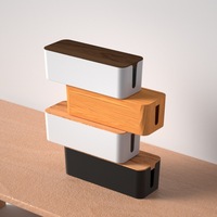 Boîte d'organisation de fil électrique de bureau en plastique avec conception détachable pour stockage de concentrateur USB d'ordinateur de TV de cuisine