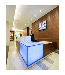 Mostrador de Recepción de Diseño Moderno y Recto de CORIANS con Superficie Sólida - Product Image 2