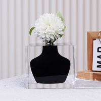 Vase cube moderne en acrylique blanc, petit vase à fleurs de luxe en lucite pour la décoration intérieure, centre de table de mariage, décoration de table