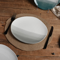 Assiettes en porcelaine de luxe en gros, motif floral, en silicone, pour restaurant et fête, qualité alimentaire, compatibles micro-ondes