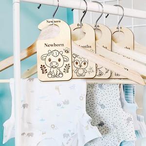 Wholesale Newborn Classification Tag Elegant Wooden Divider With Engraved for Baby Clothes Organizer - Product Image 1