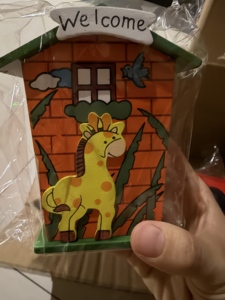 Hucha de madera con diseño de casa pequeña y colorida para niños, serie Césped Verde, hucha de dibujos animados para regalos infantiles - Product Image 2