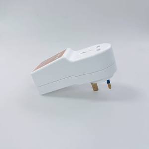 Protecteur de surtension/sous-tension numérique à double affichage à réinitialisation automatique 230V monophasé AC pour l'Afrique 220V en matériau PC - Product Image 3