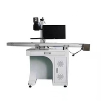 Machine de marquage de gravure Laser de Fiber de bande de convoyeur de positionnement visuel automatique CCD pour marquer le couvercle de radiateur