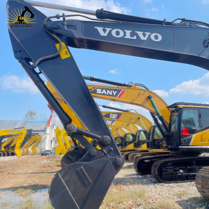 Excavatrice Volvo EC250D d'occasion, robuste et à faible consommation de carburant, pour le terrassement et le nivellement dans les projets routiers - Product Image 2